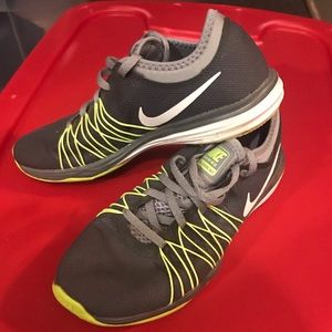 Nike Dualfusion Running Shoes